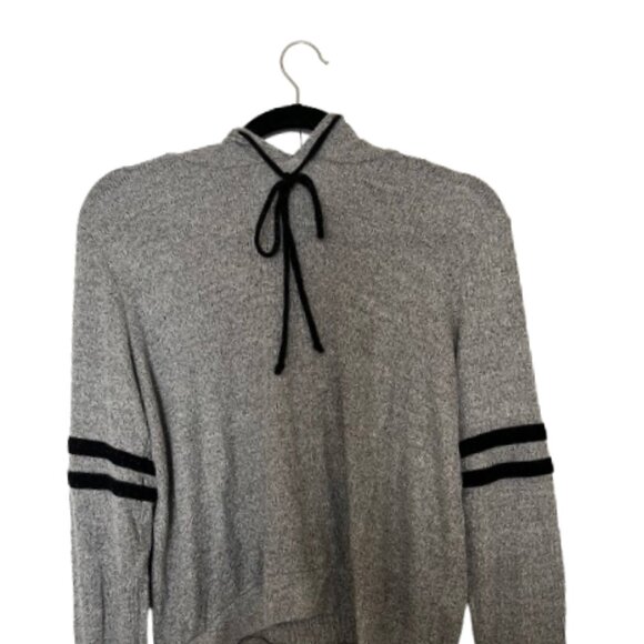 One Clothing Los Angeles Gray Long Sleeve Sweater - Picture 1 of 4